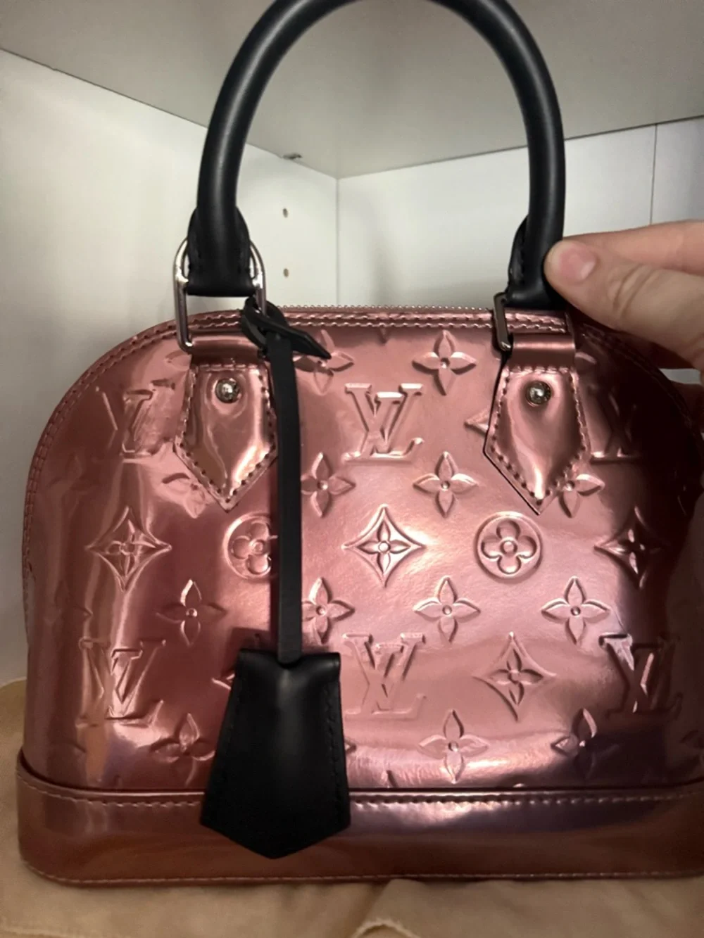 Louis Vuitton Alma BB Rose Cuivre Vernis - Picture 3 of 16